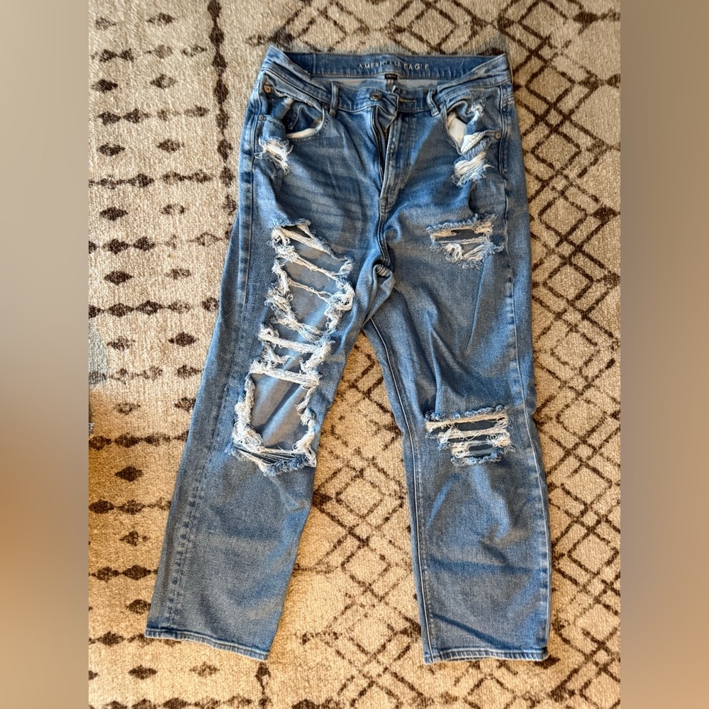 American Eagle Outfitters Distressed Blue Jeans